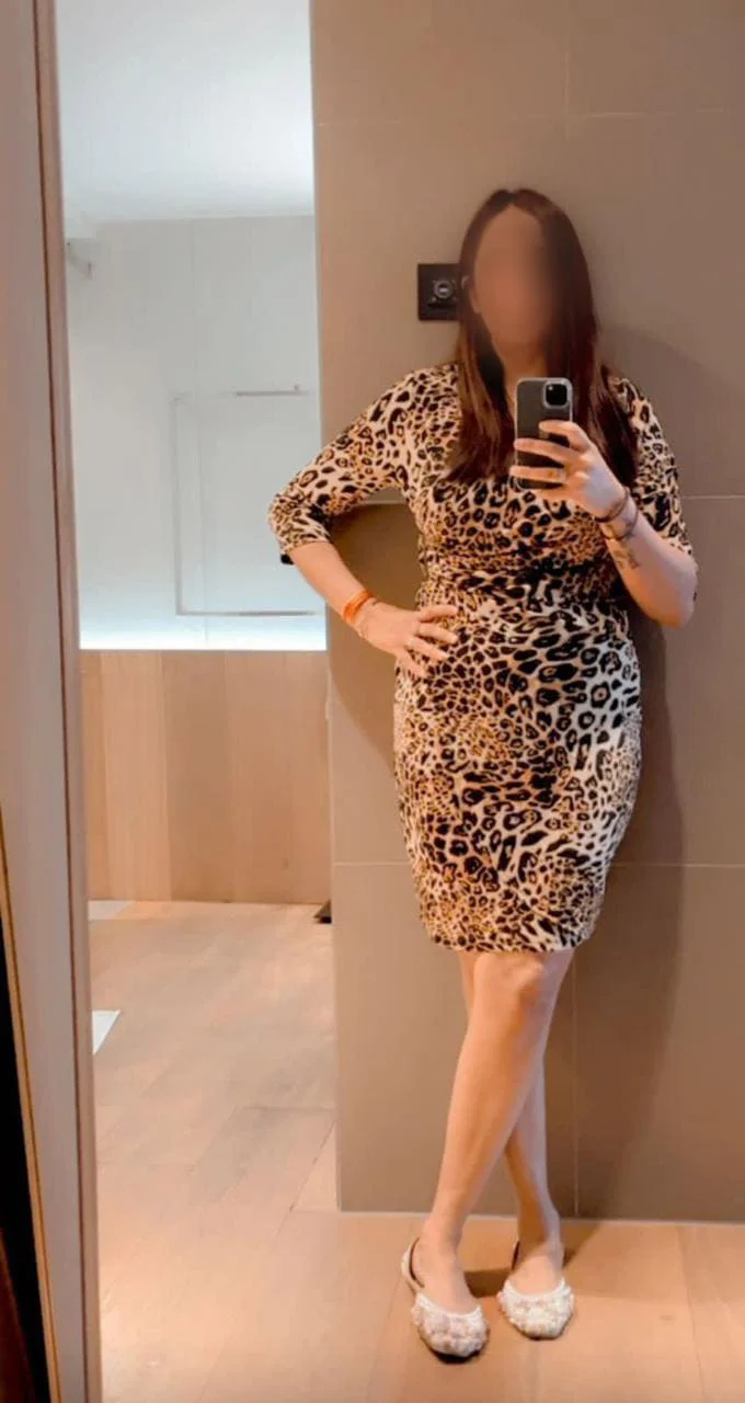 Call Girls in Ahmedabad